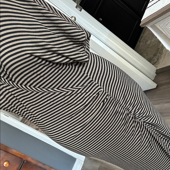 Banana Republic Black and khaki Striped Dress - Picture 3 of 8